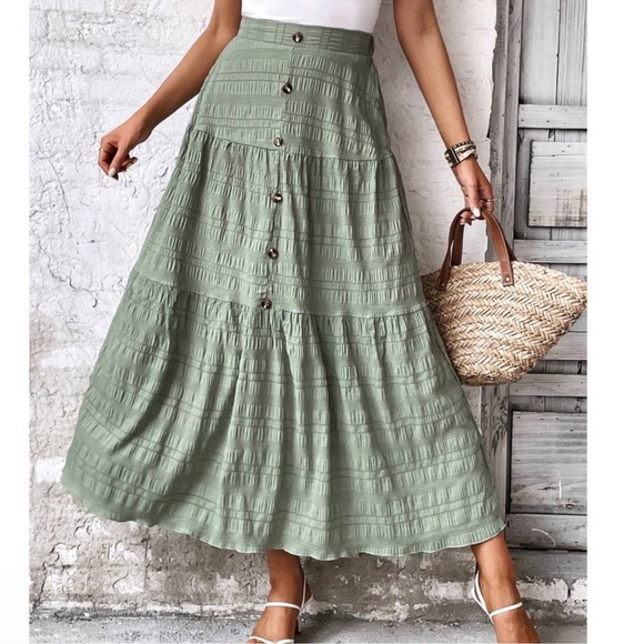 BellanBlue Dresses & Skirts - BNWT Boho Sage Green Button Detail Maxi Skirt